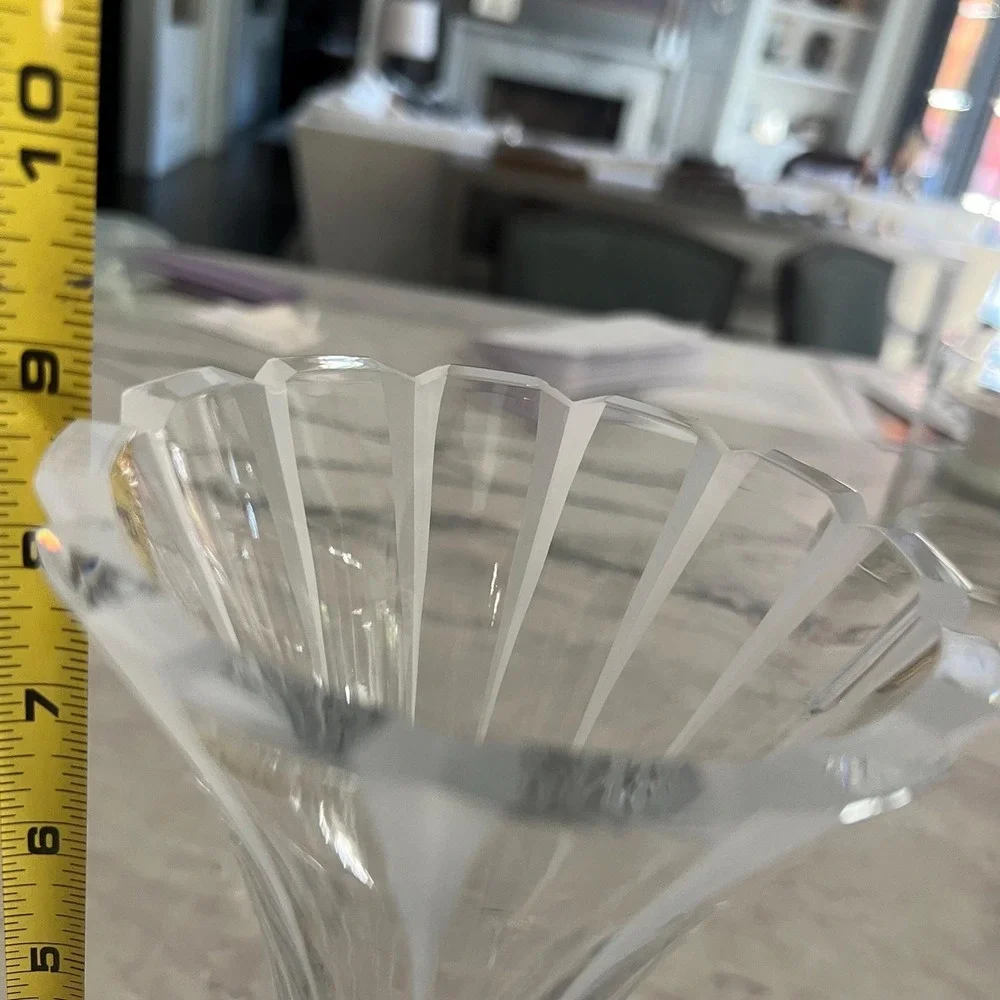Fluted crystal vase -‎ 9